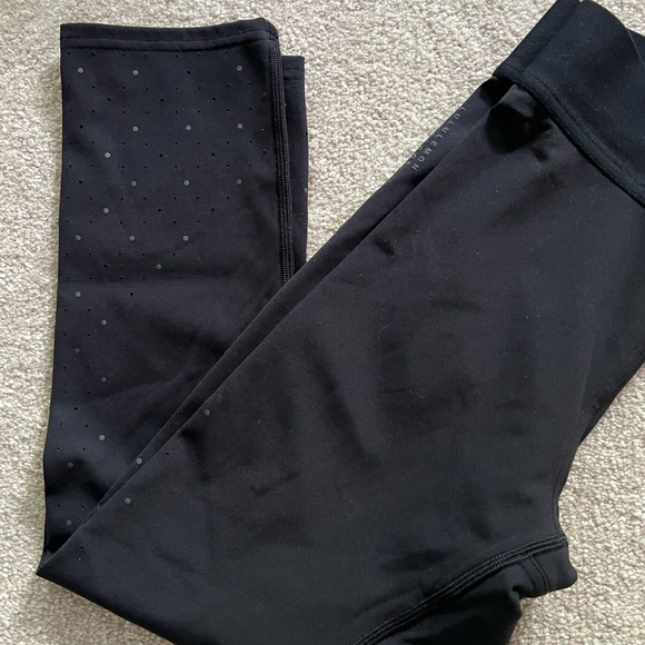lululemon athletica Black Leggings - Picture 1 of 3